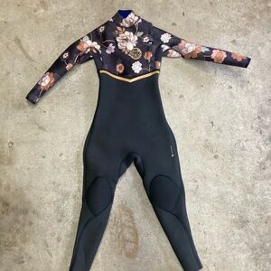 Rip Curl E6 Flashbomb 4/3 Wetsuit Youth Size 6 Junior Kids Roxy